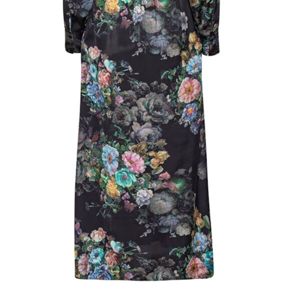 *** NWT *** Karmamia Carla Maxi Dress in Noir Wildflower! - Picture 3 of 3